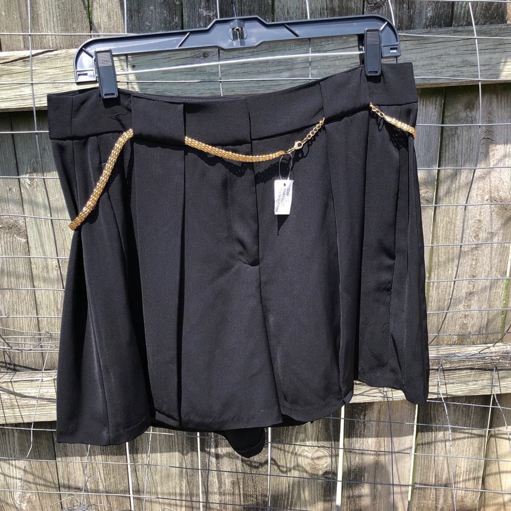 Black Shorts with Decorative Gold Chain Belt